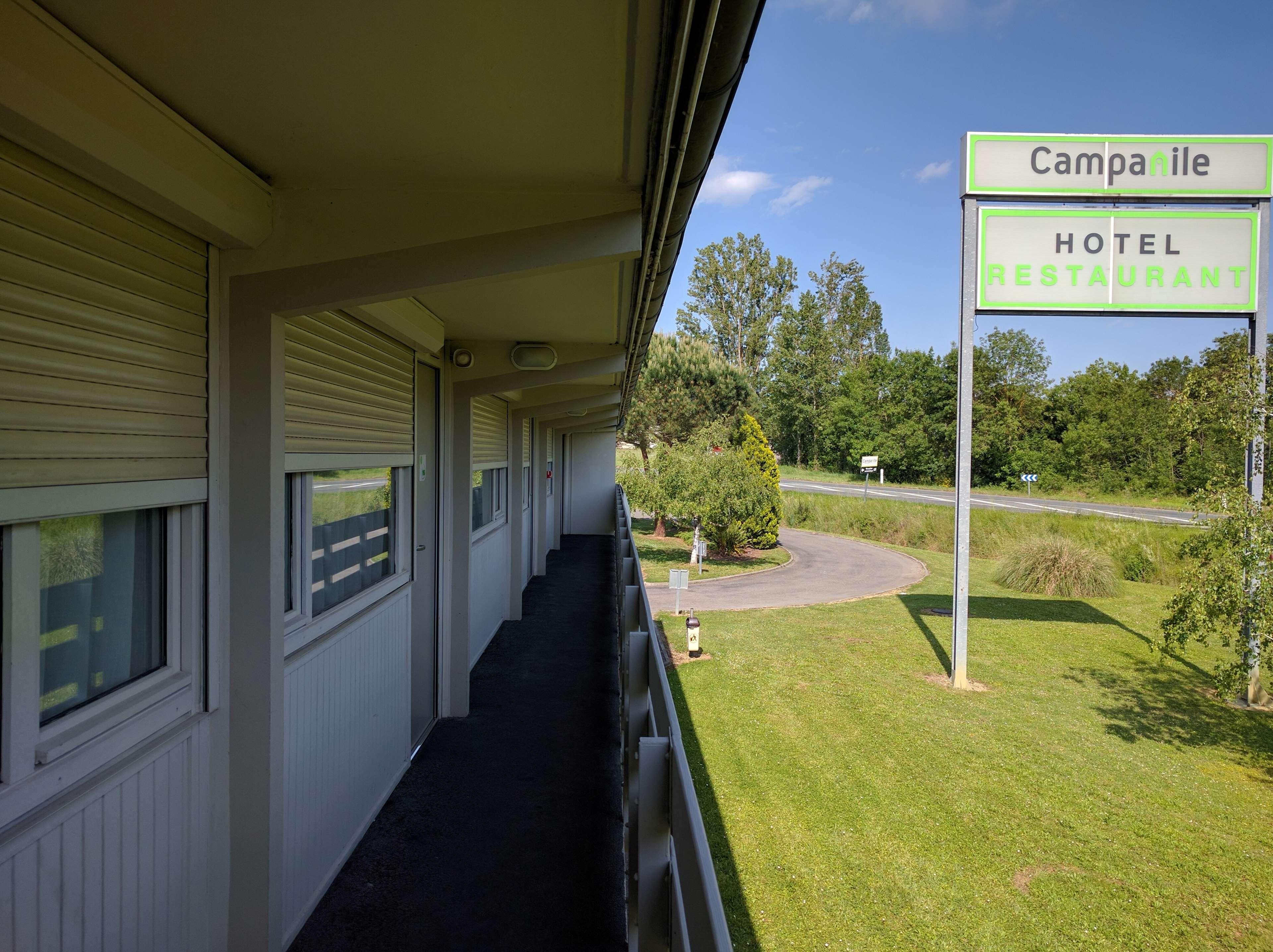 Campanile Hotel Auch Exterior foto