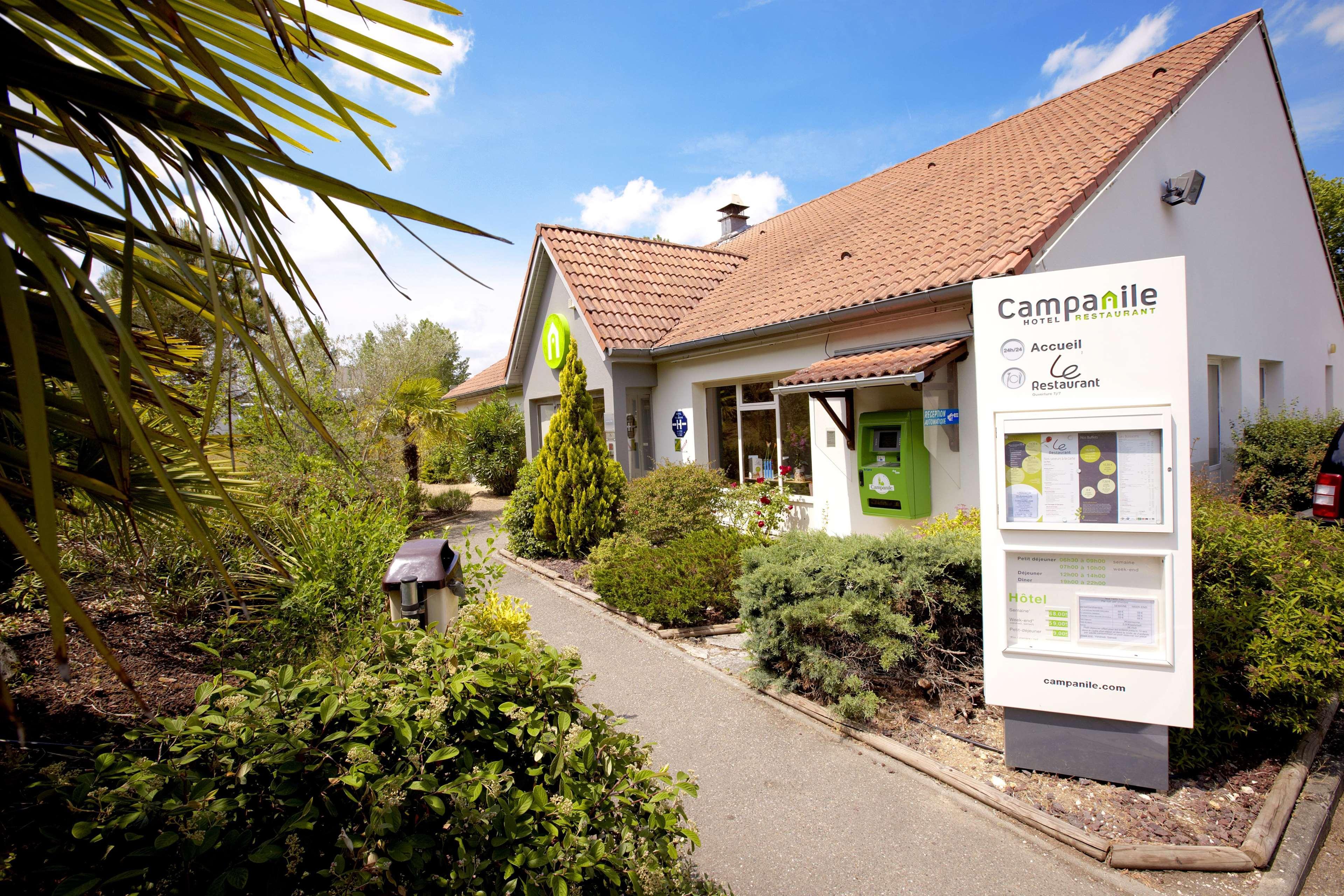 Campanile Hotel Auch Exterior foto